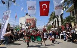 Manisada yarim asrlik an'ana - Mesir shirinligi festivali